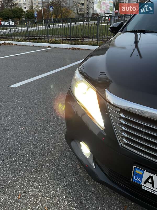 Седан Toyota Camry 2011 в Харькове