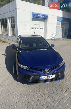Седан Toyota Camry 2017 в Запорожье