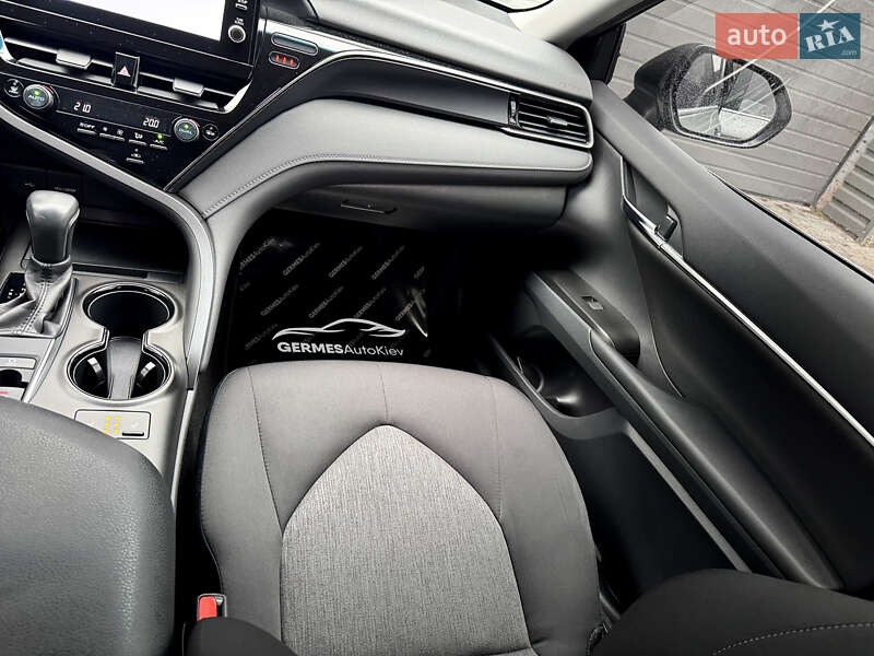 Седан Toyota Camry 2022 в Киеве фото 19 Седан Toyota Camry 2022 в Киеве
