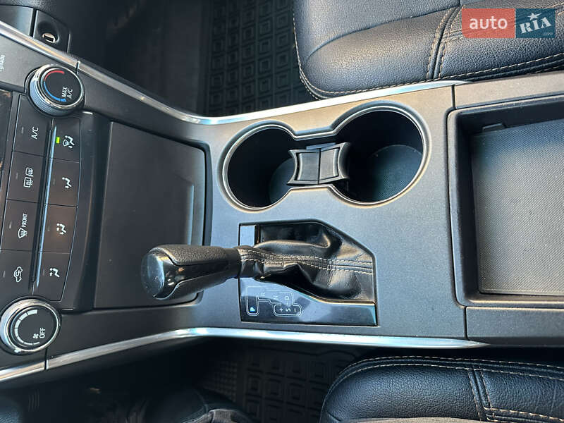 Седан Toyota Camry 2014 в Киеве