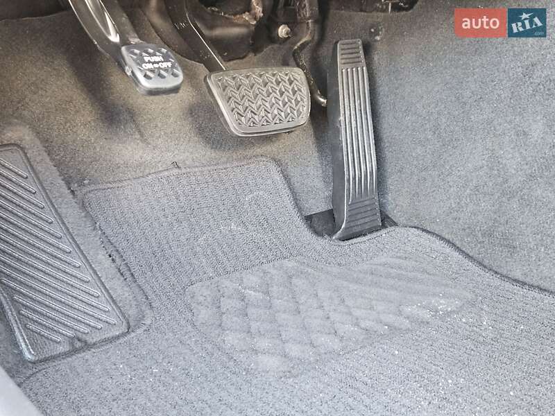 Седан Toyota Camry 2018 в Києві