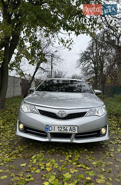 Седан Toyota Camry 2014 в Броварах
