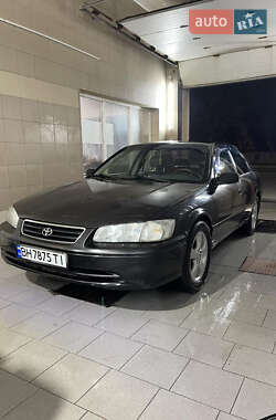 Седан Toyota Camry 2000 в Одессе