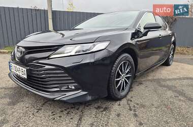 Седан Toyota Camry 2020 в Полтаве
