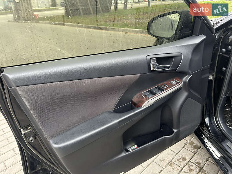 Седан Toyota Camry 2014 в Білій Церкві