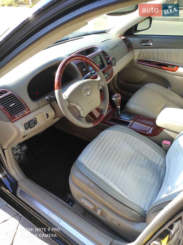 Седан Toyota Camry 2005 в Одессе