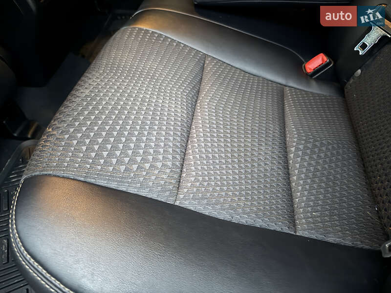 Седан Toyota Camry 2012 в Киеве фото 23 Седан Toyota Camry 2012 в Киеве