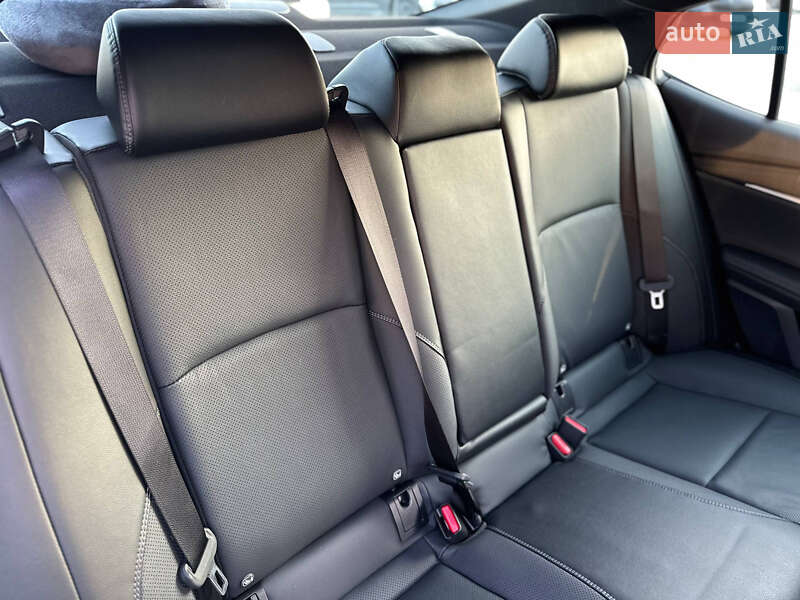 Седан Toyota Camry 2024 в Киеве фото 48 Седан Toyota Camry 2024 в Киеве