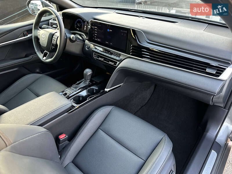 Седан Toyota Camry 2024 в Киеве фото 56 Седан Toyota Camry 2024 в Киеве