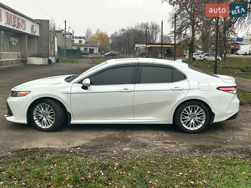 Седан Toyota Camry 2017 в Первомайську