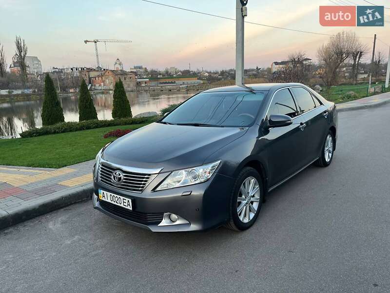 Седан Toyota Camry 2012 в Белой Церкви