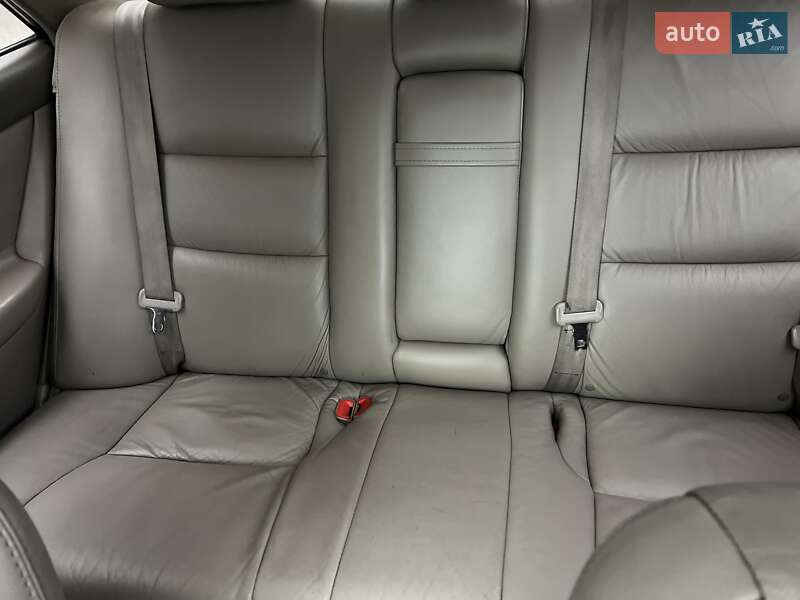 Седан Toyota Camry 2005 в Києві