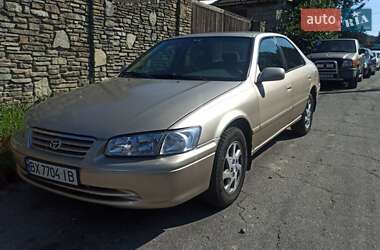 Седан Toyota Camry 2001 в Хмельницькому
