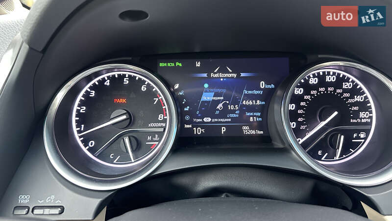 Седан Toyota Camry 2018 в Львове