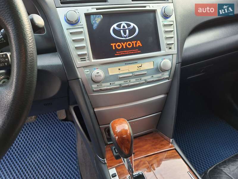 Седан Toyota Camry 2008 в Нежине