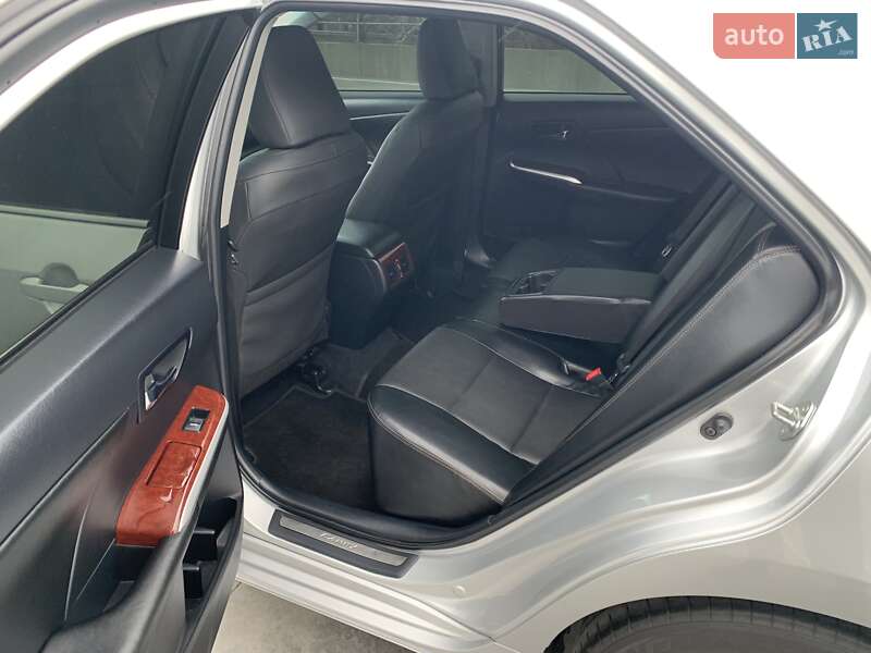 Седан Toyota Camry 2011 в Києві