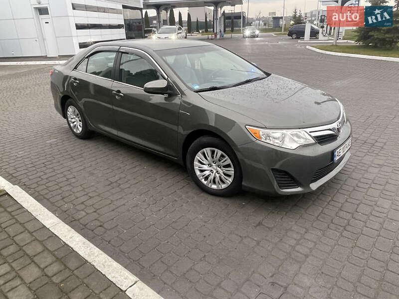 Седан Toyota Camry 2012 в Львове