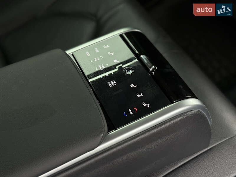 Седан Toyota Camry 2021 в Одессе