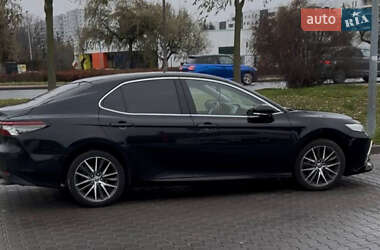 Седан Toyota Camry 2021 в Львове