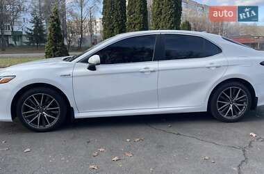 Седан Toyota Camry 2021 в Полтаві