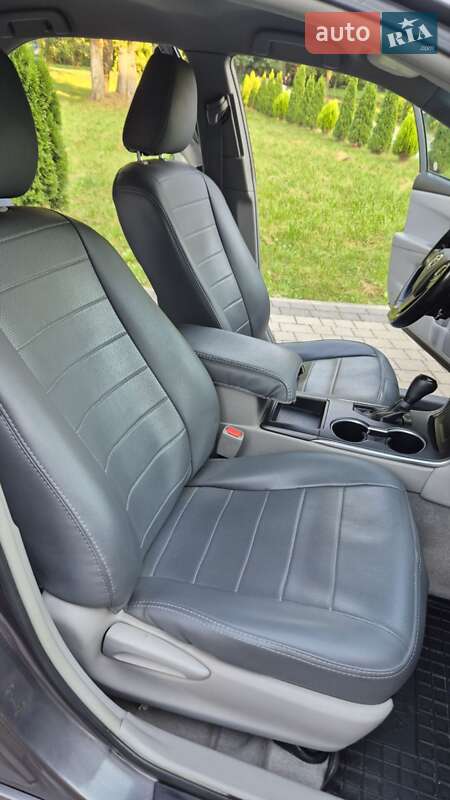 Седан Toyota Camry 2016 в Львові фото 38 Седан Toyota Camry 2016 в Львові
