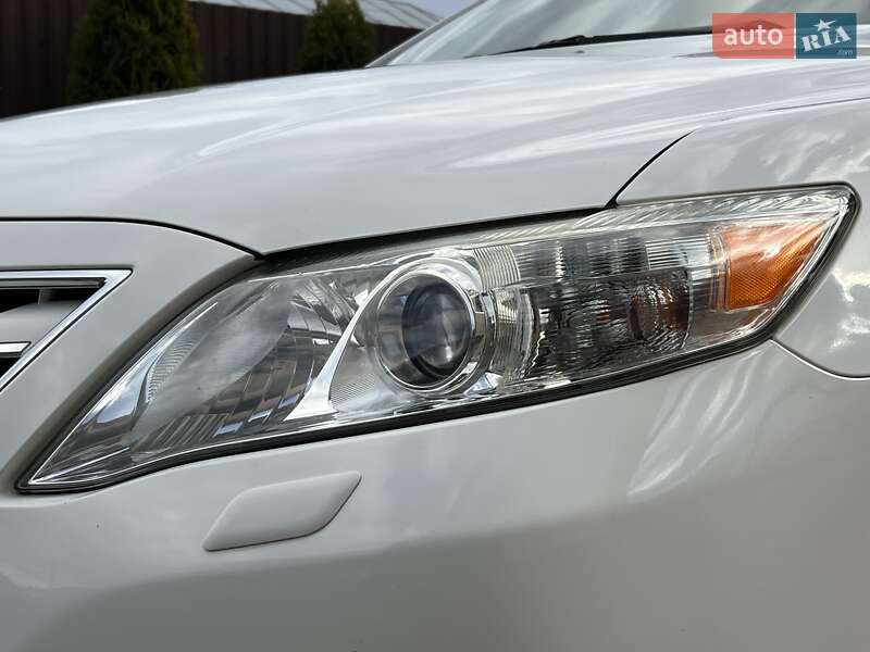 Седан Toyota Camry 2011 в Івано-Франківську