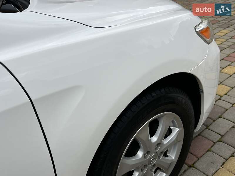 Седан Toyota Camry 2011 в Івано-Франківську