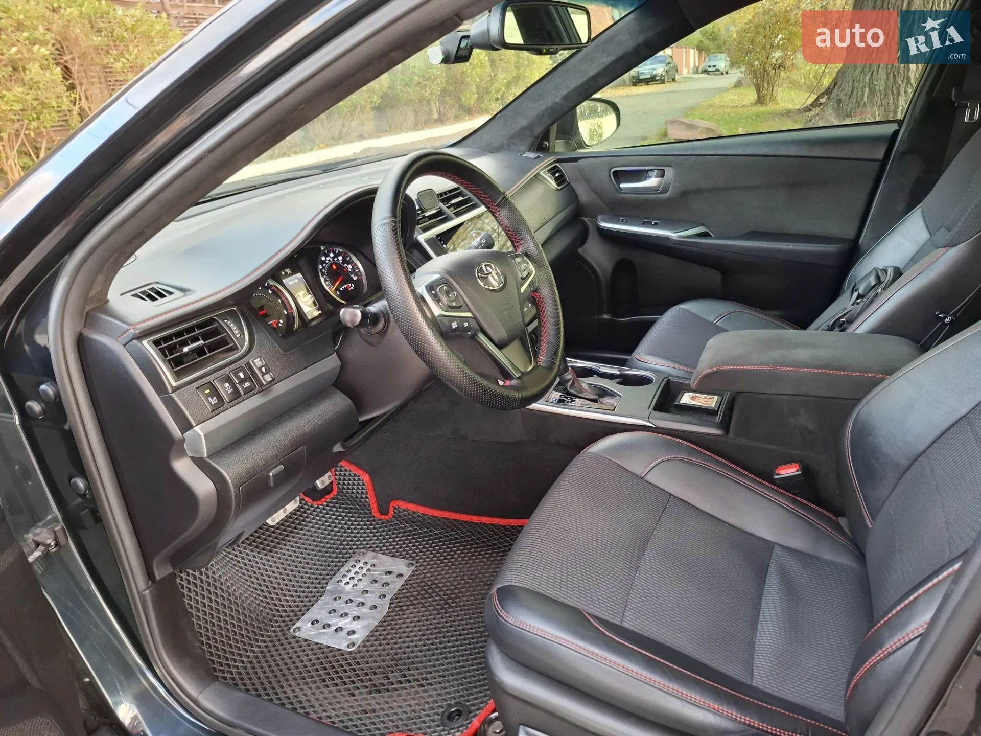 2016 Toyota Camry - мініатюра 13