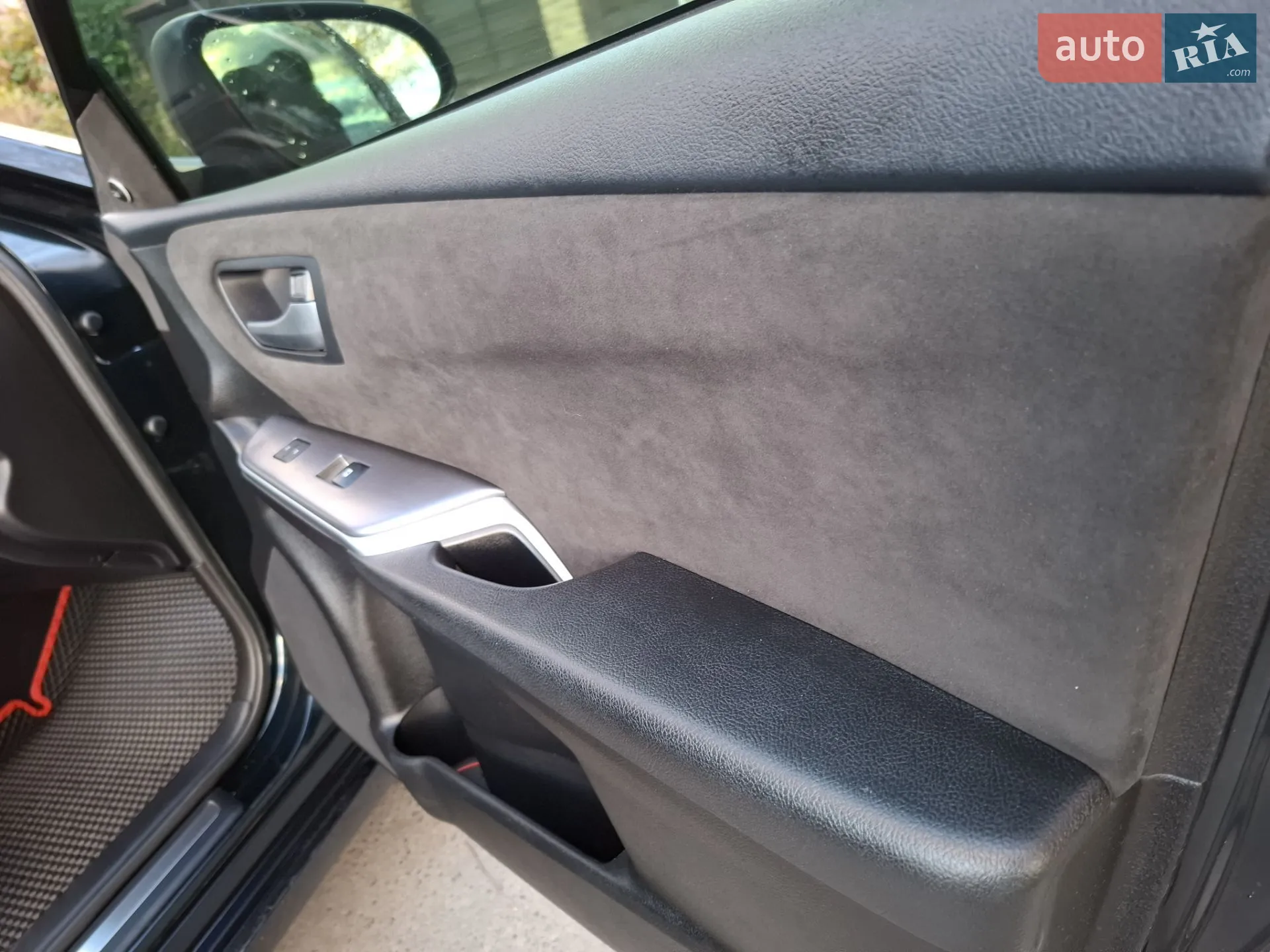 2016 Toyota Camry - мініатюра 22
