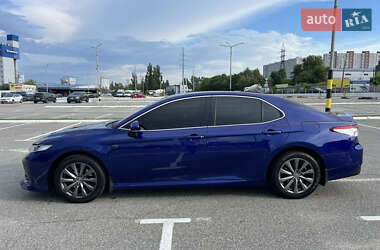 Седан Toyota Camry 2019 в Львове