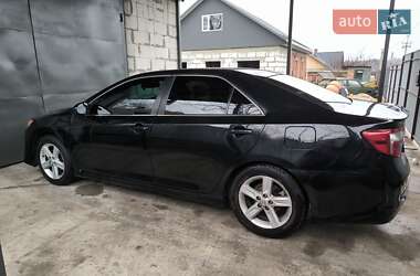 Седан Toyota Camry 2013 в Первомайську