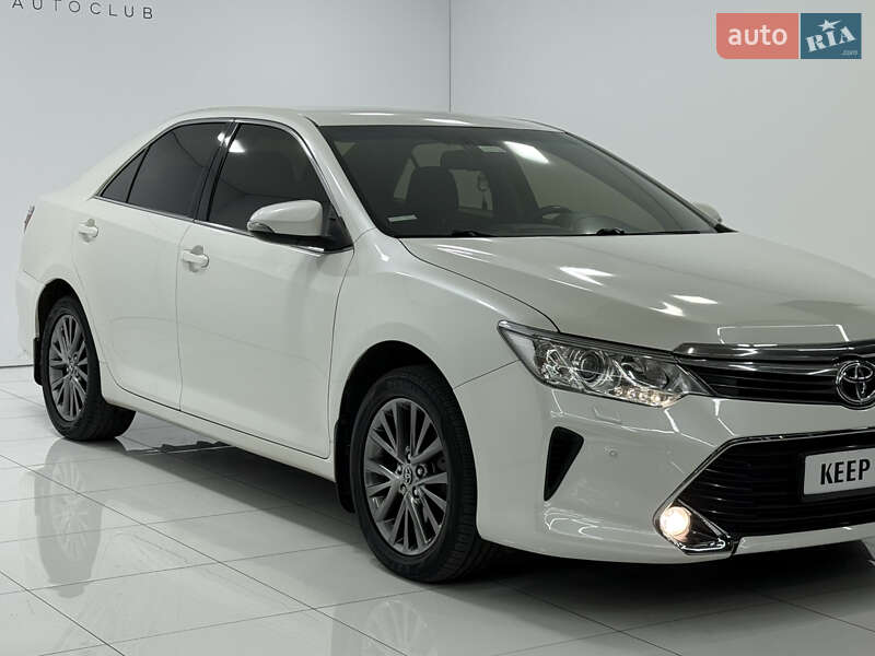 Седан Toyota Camry 2016 в Одесі