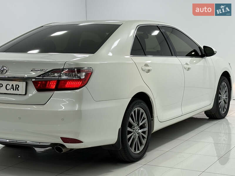 Седан Toyota Camry 2016 в Одесі
