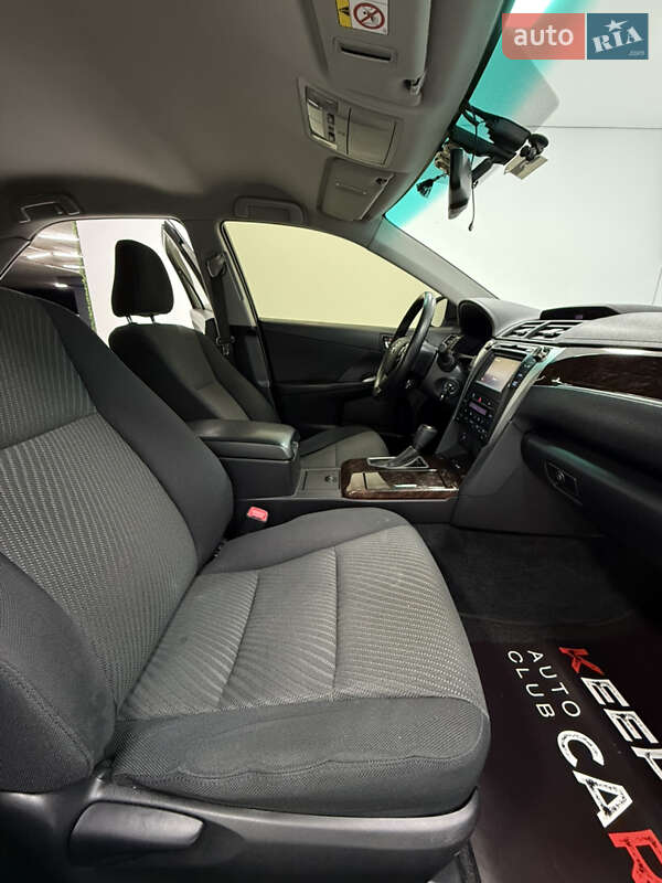 Седан Toyota Camry 2016 в Одесі