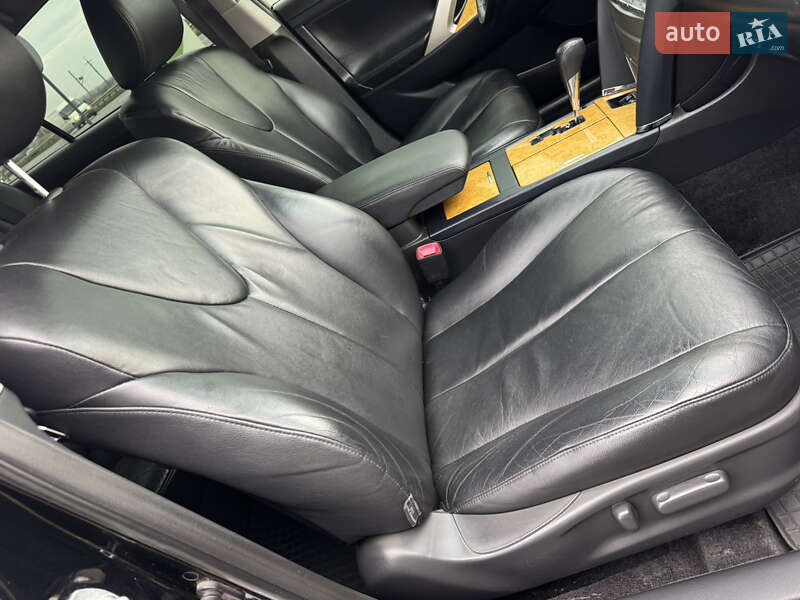 Седан Toyota Camry 2007 в Днепре