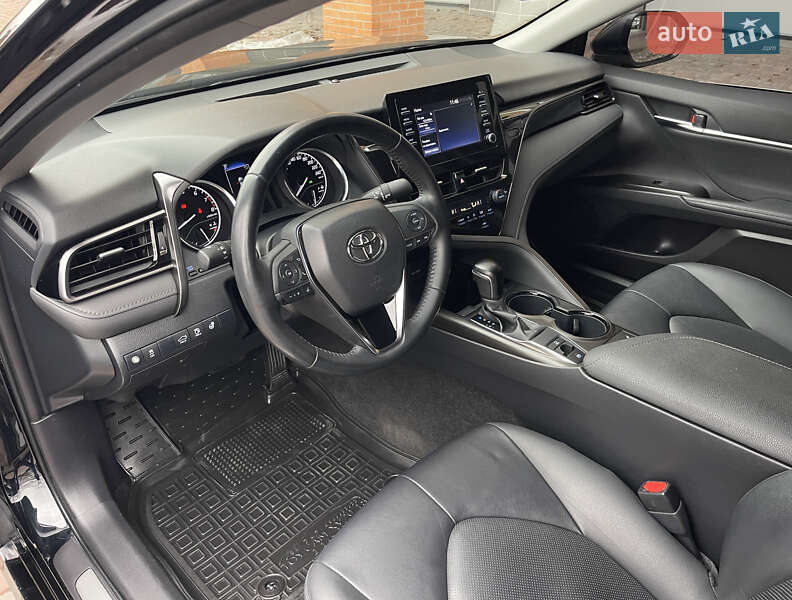 Седан Toyota Camry 2021 в Киеве фото 22 Седан Toyota Camry 2021 в Киеве