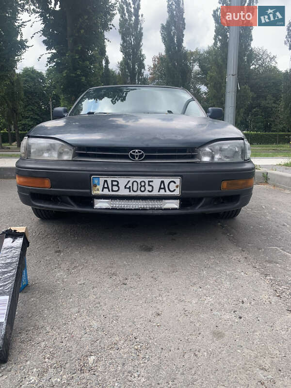 Седан Toyota Camry 1991 в Виннице