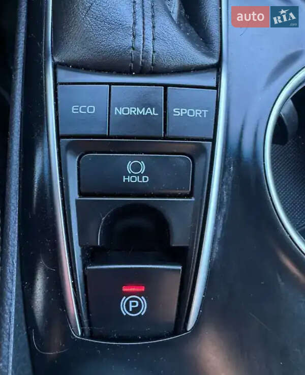 Седан Toyota Camry 2017 в Тернополі