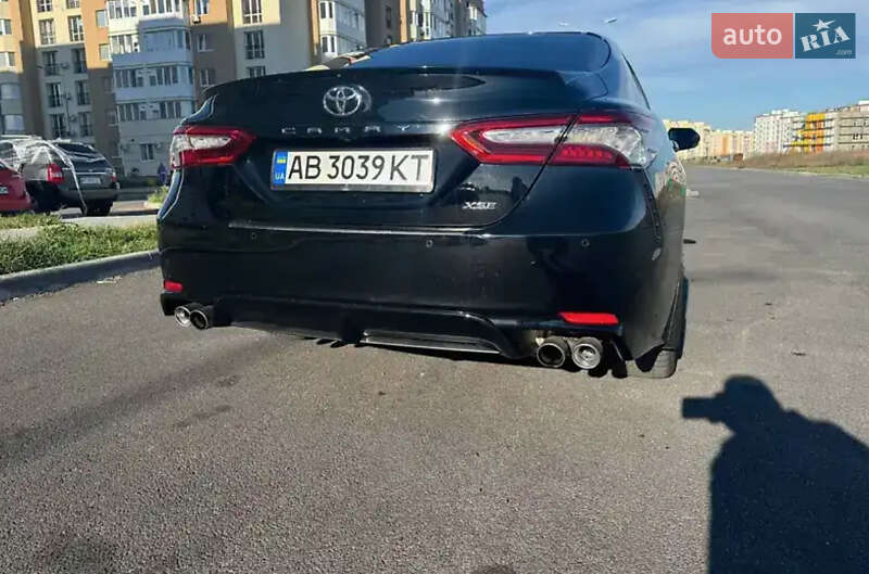 Седан Toyota Camry 2017 в Тернополі