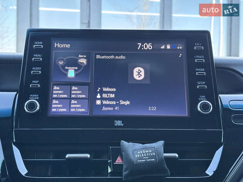 Седан Toyota Camry 2021 в Киеве