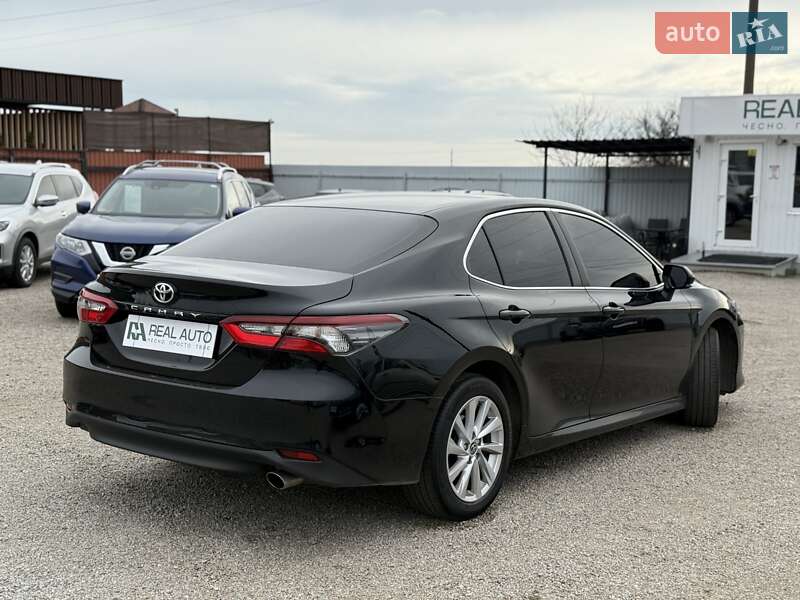 Седан Toyota Camry 2021 в Кропивницькому