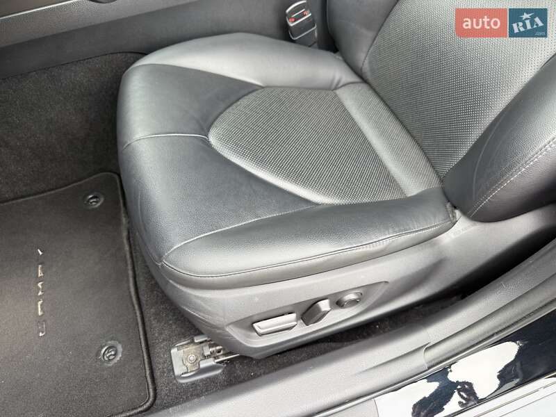 Седан Toyota Camry 2021 в Кропивницькому