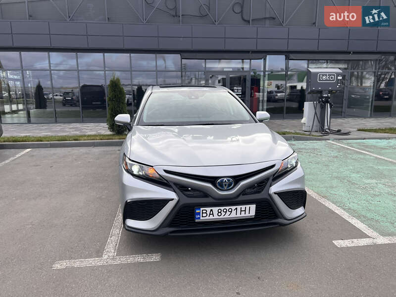Седан Toyota Camry 2022 в Умани фото 2 Седан Toyota Camry 2022 в Умани