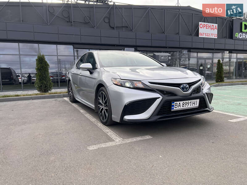 Седан Toyota Camry 2022 в Умани фото 3 Седан Toyota Camry 2022 в Умани