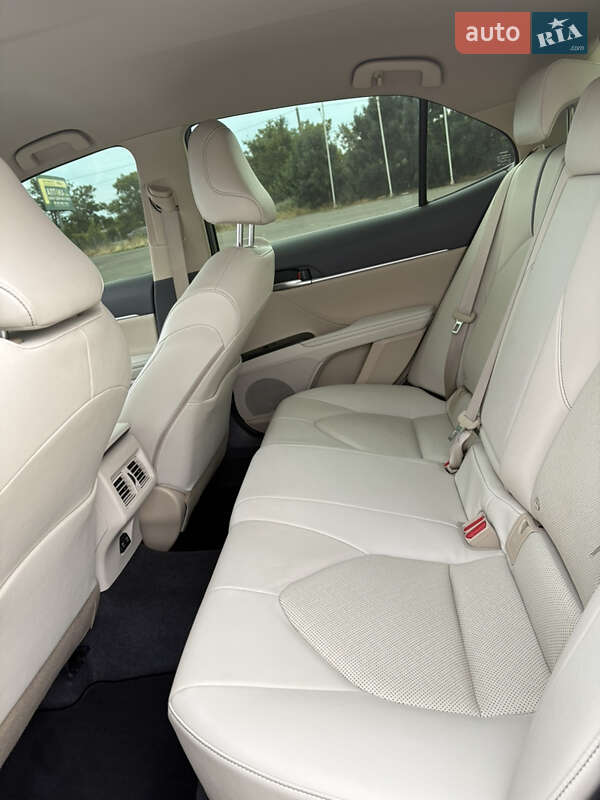 Седан Toyota Camry 2021 в Одессе фото 10 Седан Toyota Camry 2021 в Одессе