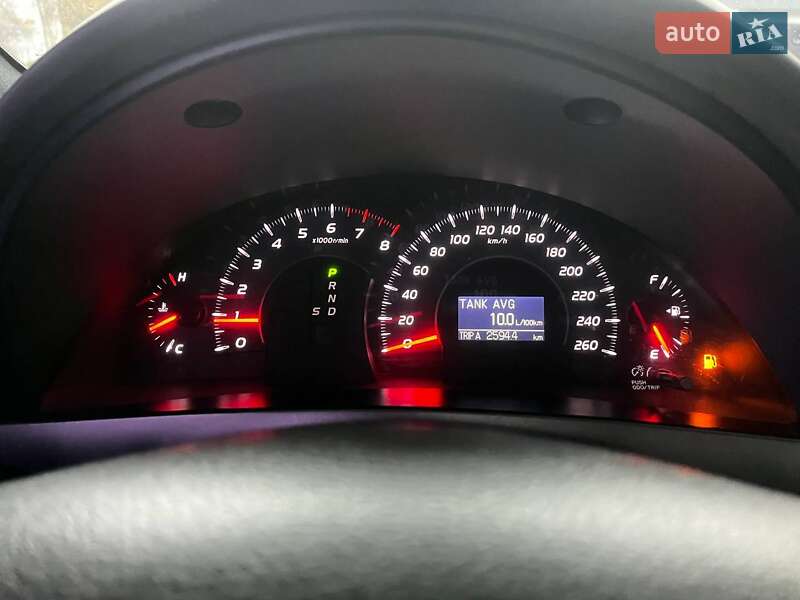 Седан Toyota Camry 2007 в Днепре