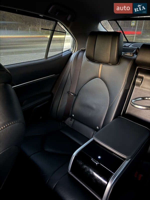 Седан Toyota Camry 2019 в Львове фото 19 Седан Toyota Camry 2019 в Львове