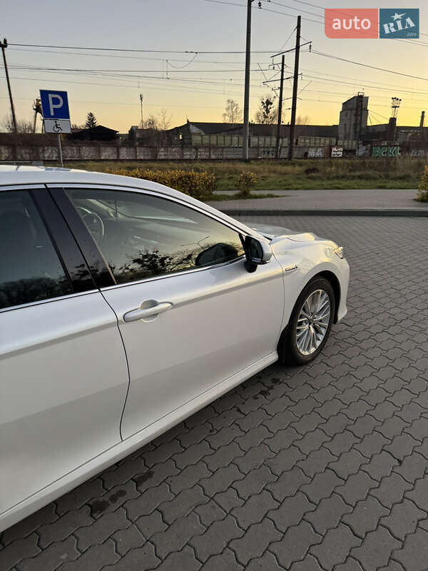 Седан Toyota Camry 2019 в Львове фото 26 Седан Toyota Camry 2019 в Львове