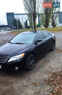 Седан Toyota Camry 2011 в Черкасах