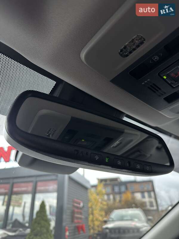 Седан Toyota Camry 2024 в Белогородке